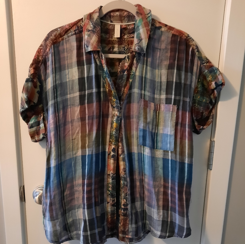 Short sleeve blouse